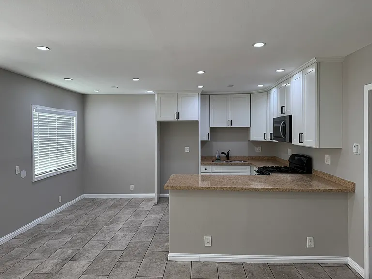 827 N Palmetto Ave #H — Photo 3