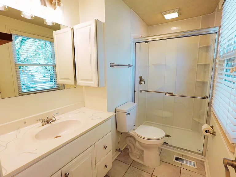 8711 Blessing Dr — Photo 10
