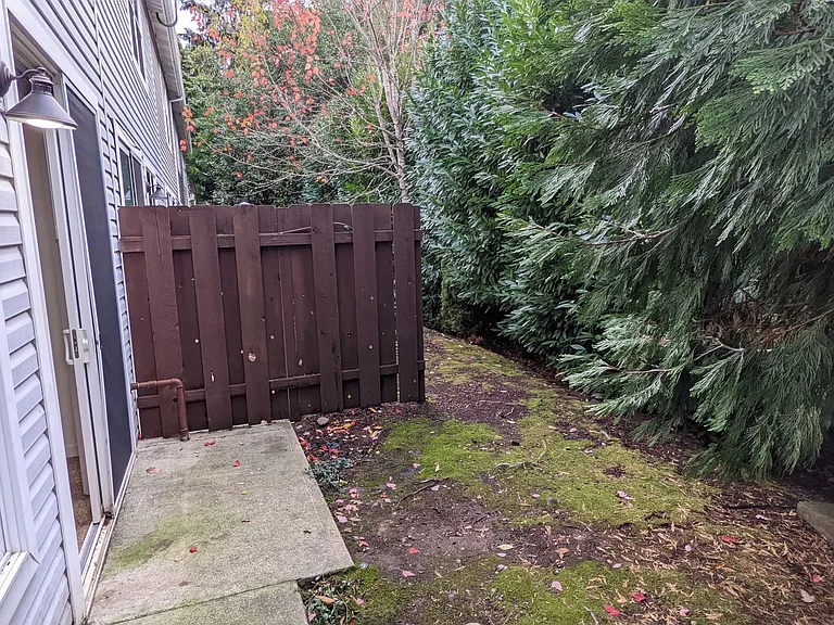 Halsey East Townhomes — Photo 145