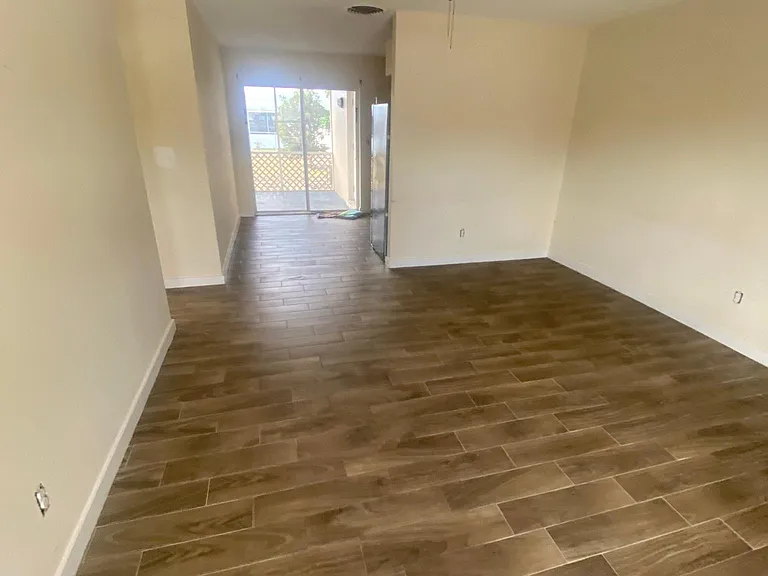 2230 NE Rustic Way #2230 — Photo 2