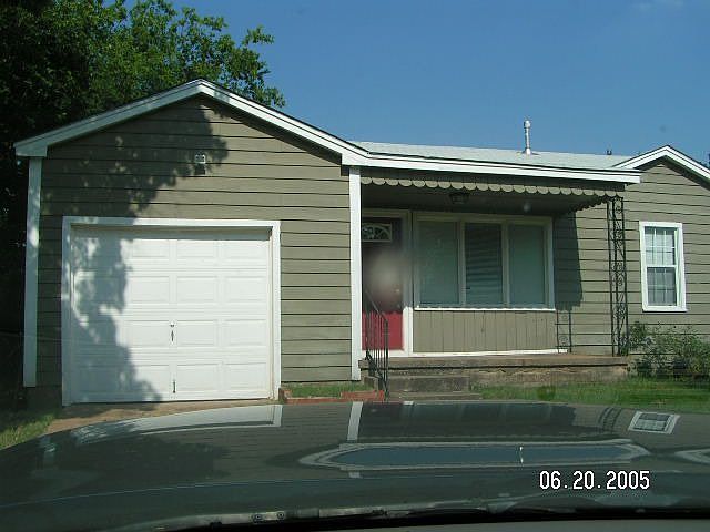 1st image of 831 NW 33rd St