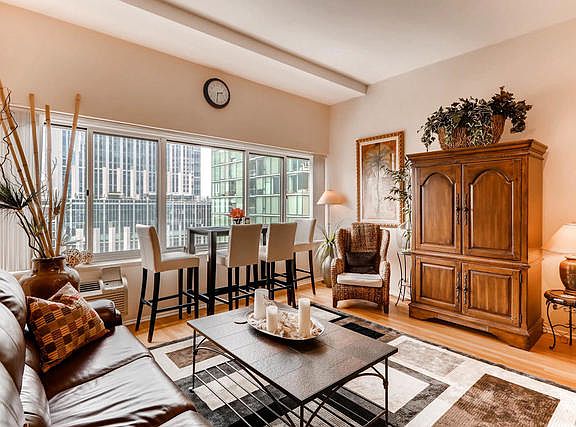 3rd image of 211 E Ohio St APT 2922