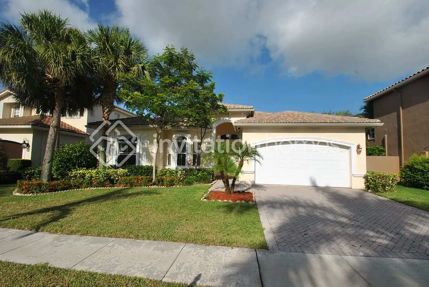 6880 Houlton Cir Lake Worth, FL 33467 — Photo 1