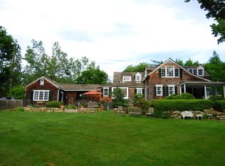 735 Ridgefield Rd, Wilton, CT 06897