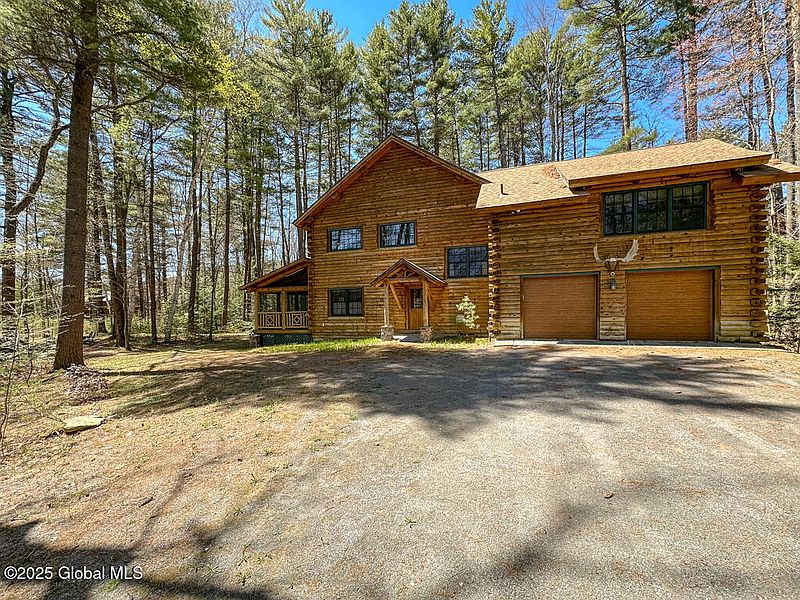 3rd image of 25 Birch Drive