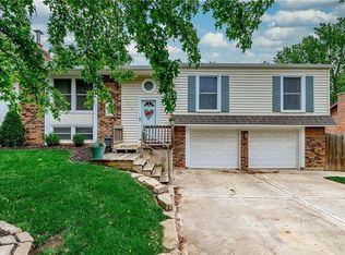 612 E Northview St, Olathe, KS 66061