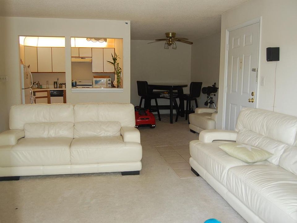 2nd image of 42 Kite Ct