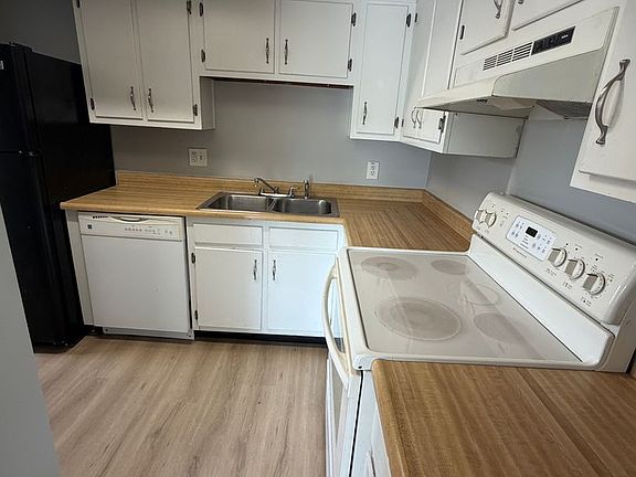 5th image of 708 Green Feather Ct #3