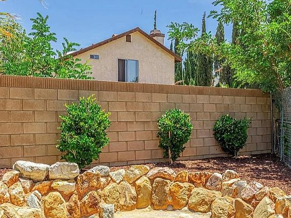 2nd image of 43414 Carol Dr