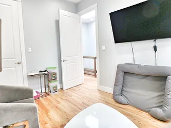 Rented by MAC Realty NY