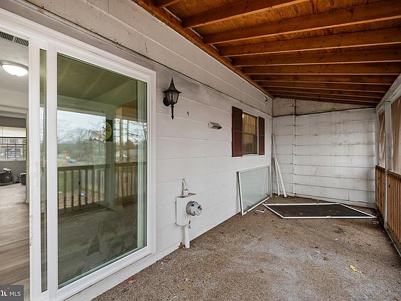 4th image of 153 Buckingham Dr