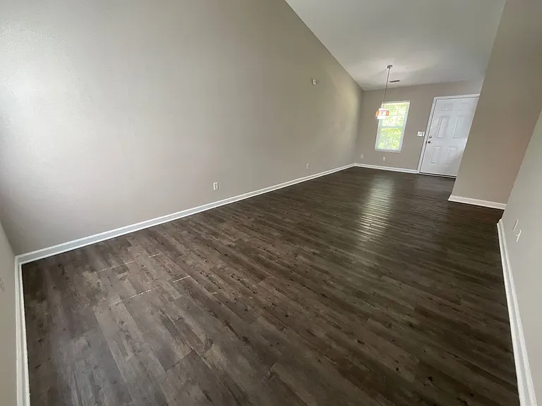2709 Ingleside Dr — Photo 13