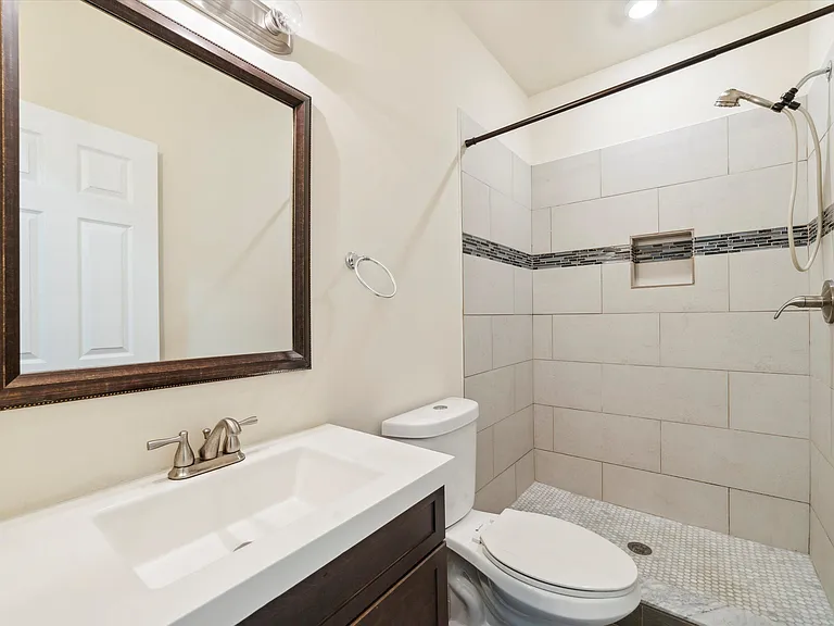 Temple Off-Campus Housing — Photo 148