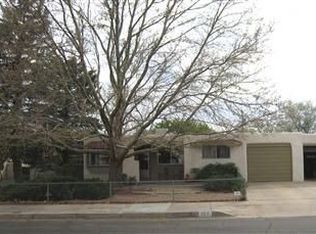 214 Las Mananitas St, Santa Fe, NM 87501