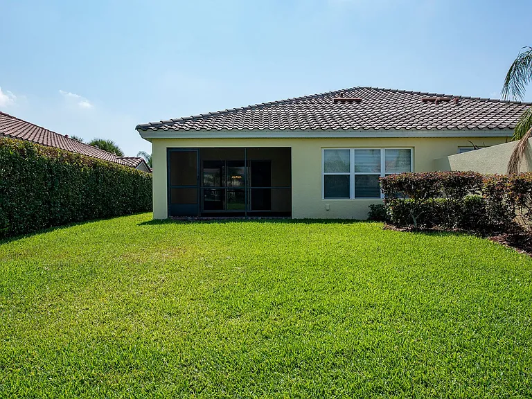 12208 Pescara Ln — Photo 30