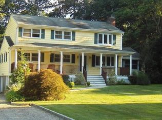 15 Chipmunk Ln, Norwalk, CT 06850