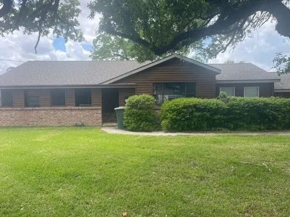 906 8th Ave, Lake Charles, LA 70601