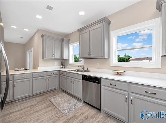5th image of 3111 SW Ivy Ave #2B