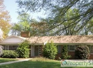 2431 Greenwich Rd, Winston Salem, NC 27104