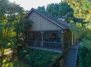 13504 Picnic Woods Rd, Lovettsville, VA