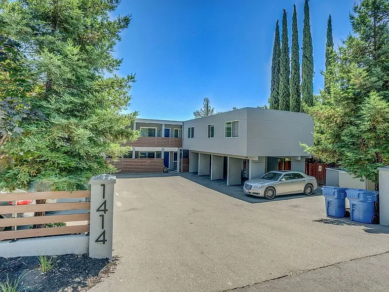 1414 Oakland Blvd #7 — Photo 3