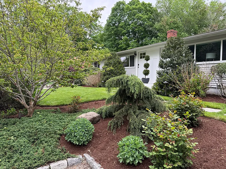 89 Portsmouth Ave — Photo 20
