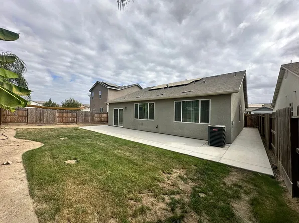 2231 S Lebec St, Visalia, CA 93292