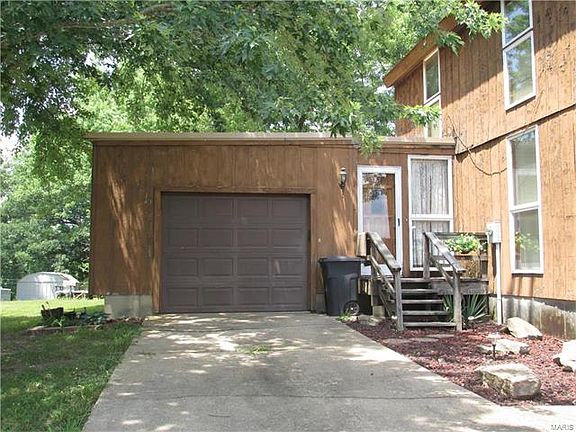 2nd image of 519 Parklane Dr