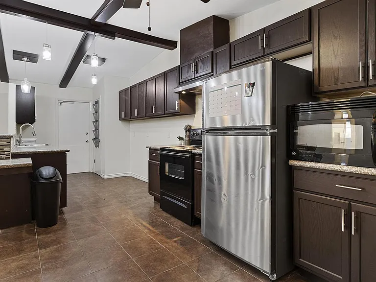 8407 Deer Hvn — Photo 19