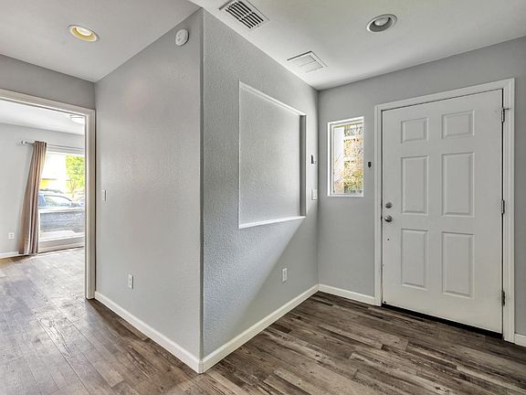 4th image of 10841 Wraysbury Way