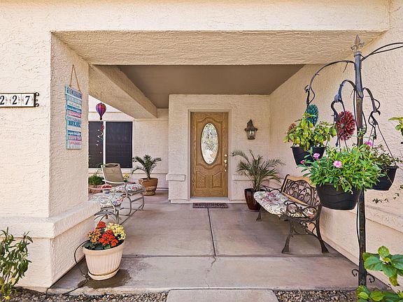 2nd image of 3227 E Wildwood Dr