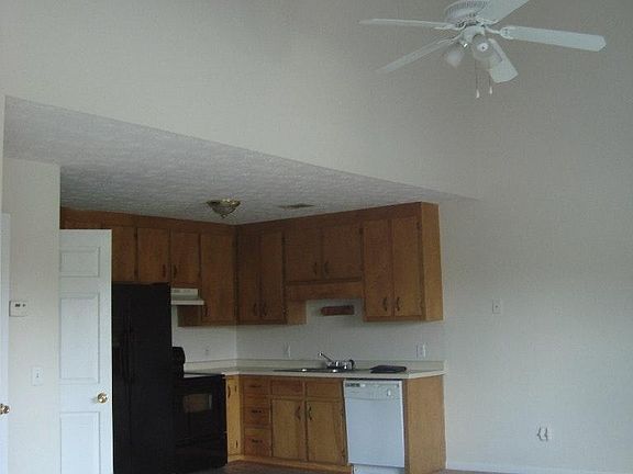 Spacious Family Room