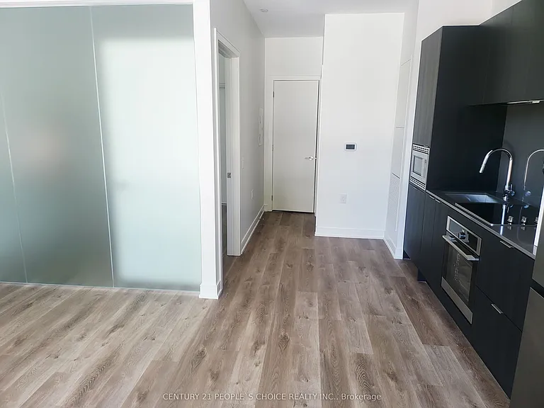 86 Agnes St #86 — Photo 3