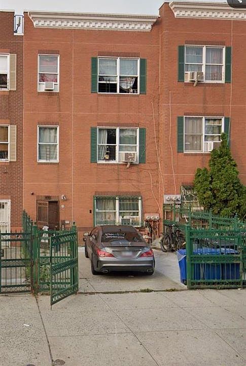 1st image of 436 E 141st Street
