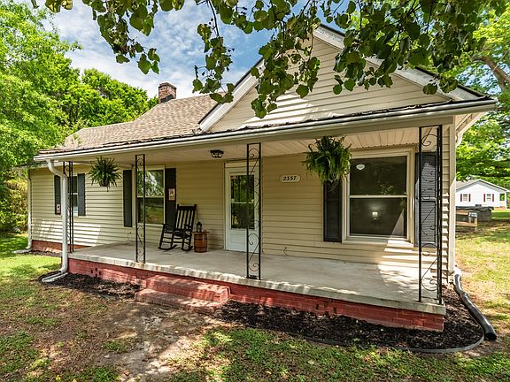 3rd image of 2357 Baynes Rd