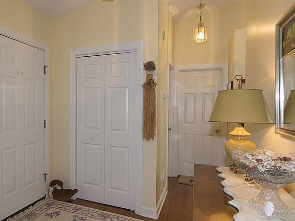 4. entrance_6741