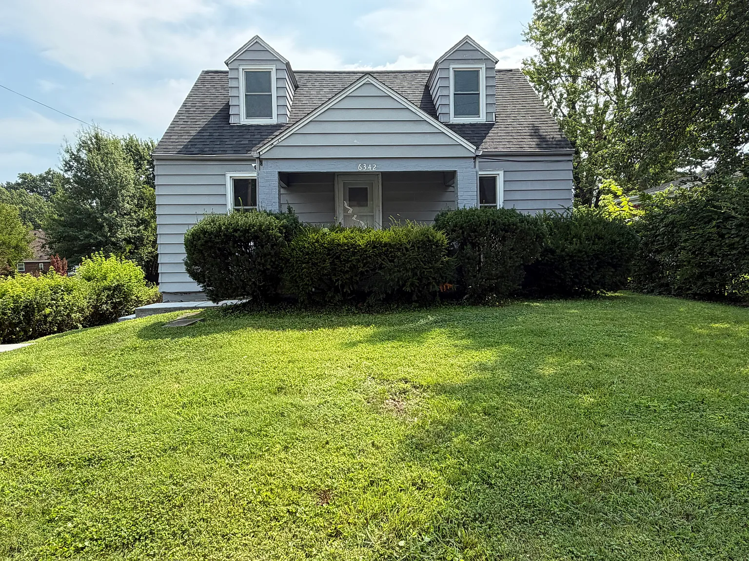 3 bed, 1082 sqft, $1,800 — Photo 1