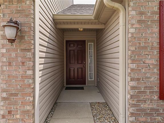 4th image of 2851 Cadogan Dr