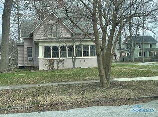 216 1st St, Findlay, OH 45840