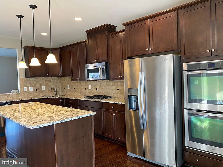 16704 Shackleford Way — Photo 8
