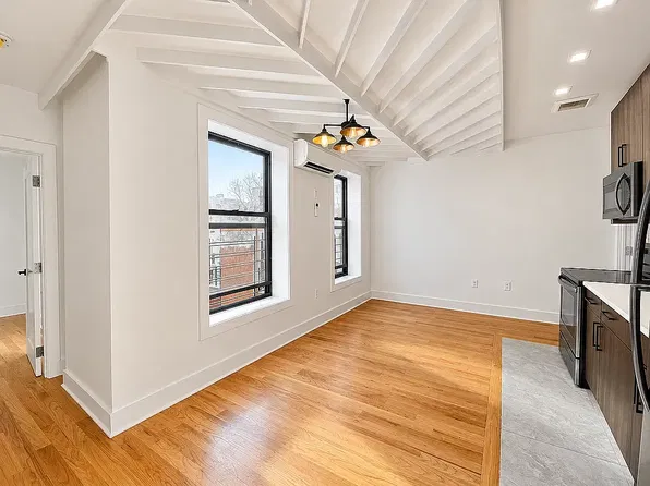 930 Dekalb Ave #401, Brooklyn, NY 11221