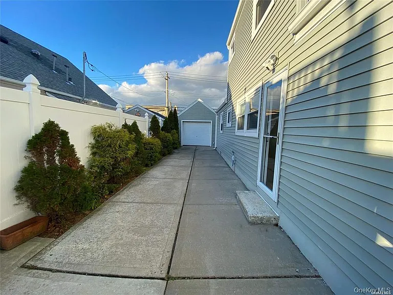 541 E Park Ave #1 — Photo 16