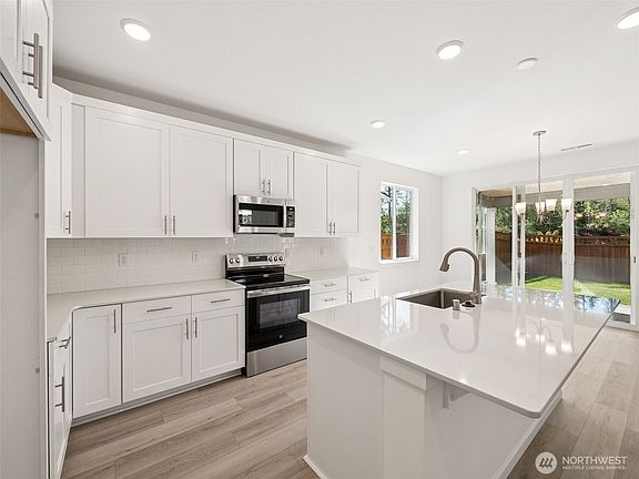 6th image of this home