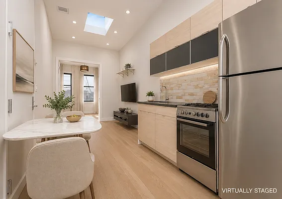 Kitchen, photo 1
