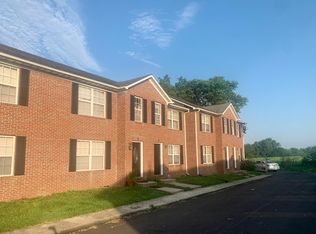 143 Camden Ave APT A, Versailles, KY 40383