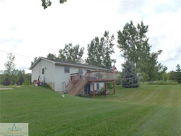 3rd image of 3162 Bass Ln