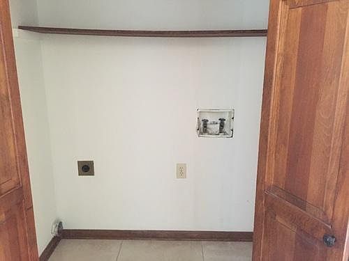 4th image of 5753 Robin Hop Ln