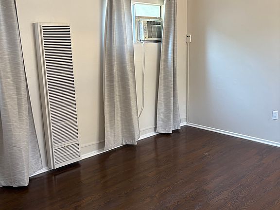 5th image of 518 King St