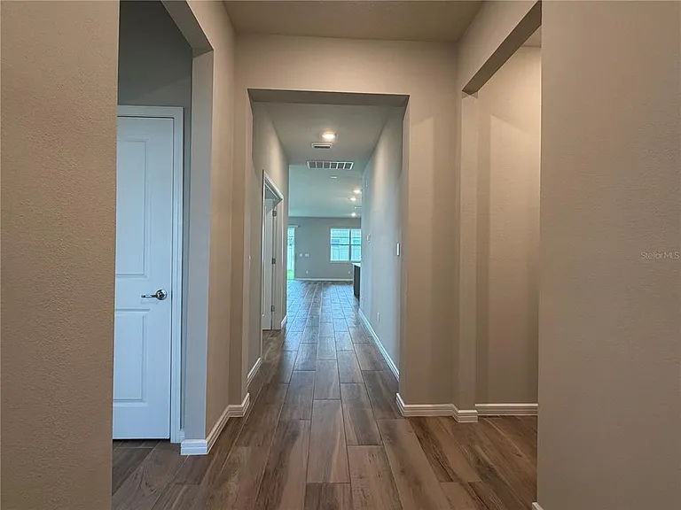 2610 Autumn Peace Dr — Photo 6