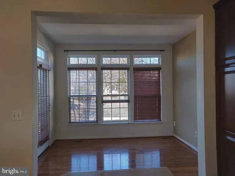 4638 Odessa Dr — Photo 13